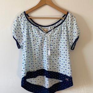 Hollister Top. Size Small. White with blue floral print.